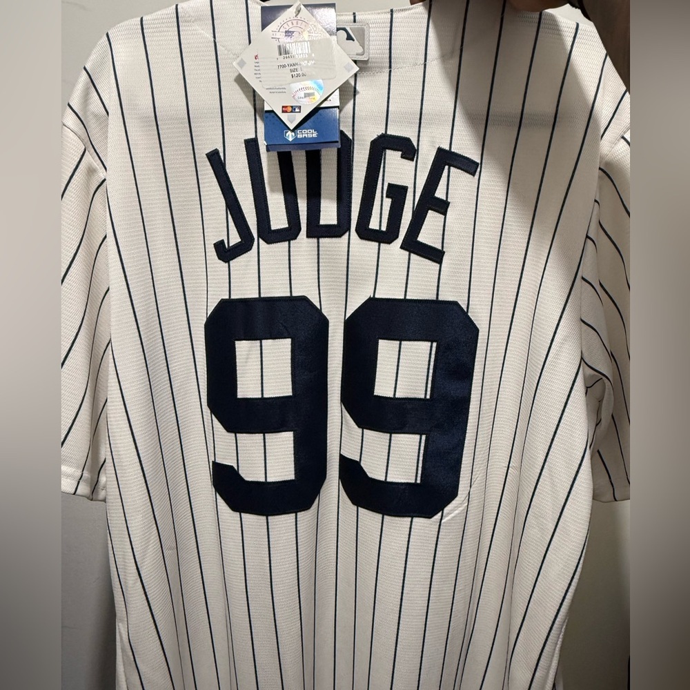 Aaron Judge Jersey Size Large Brand New With Tags